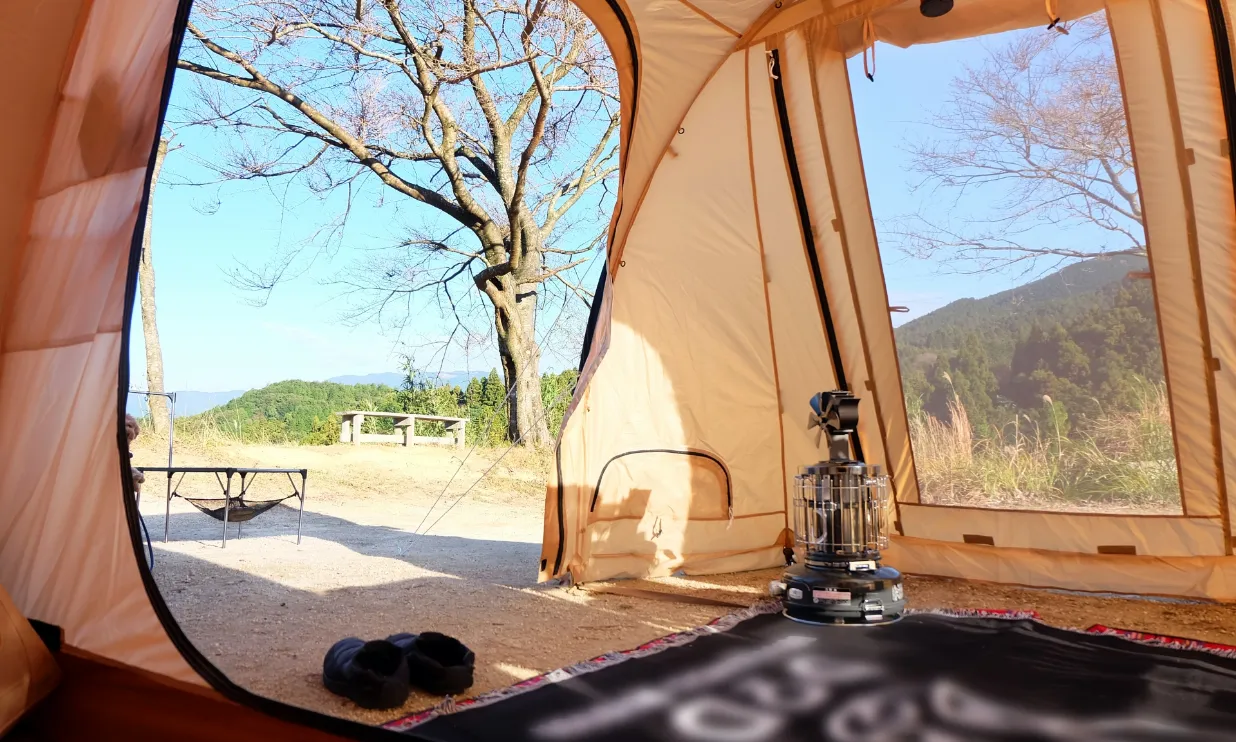 キービジュアル左