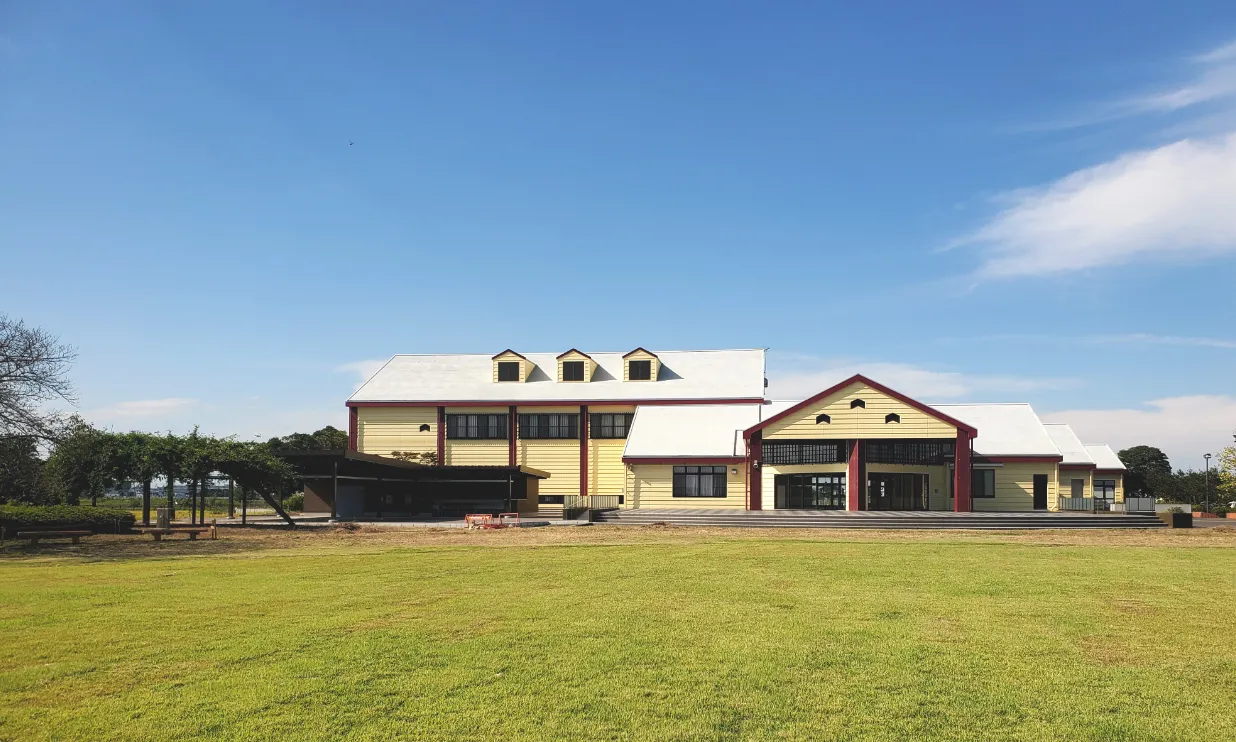 貸館ページのキービジュアル中央